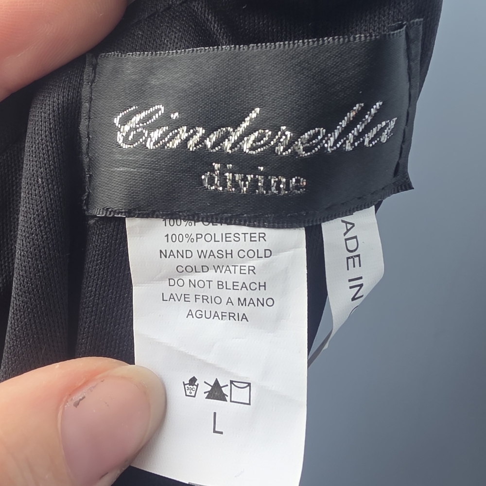 Cinderella Divine Sequin Gown- L - Picture 3 of 15